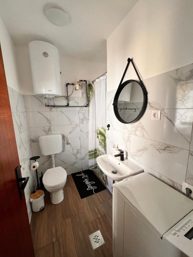 Perfekte Lage! Ganze Wohnung Burgblick Residenz Sankt Veit an der Glan Exteriör bild