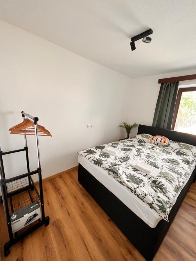 Perfekte Lage! Ganze Wohnung Burgblick Residenz Sankt Veit an der Glan Exteriör bild